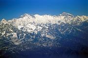 白雪皚皚的喜瑪拉雅山